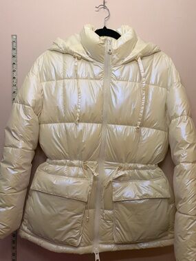 Women's Levi’s White Puffer Jacket with Hood